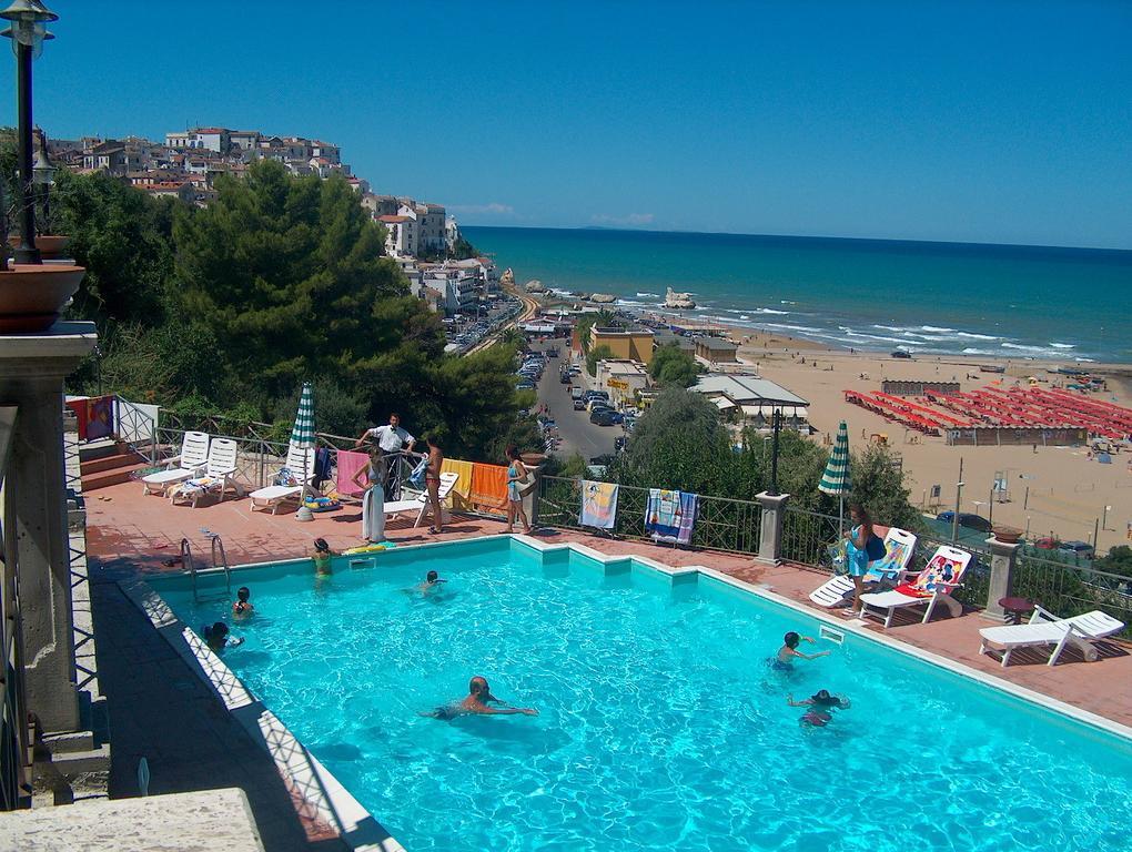 Hotel Piccolo Paradiso Di Роди-Гарганико Экстерьер фото